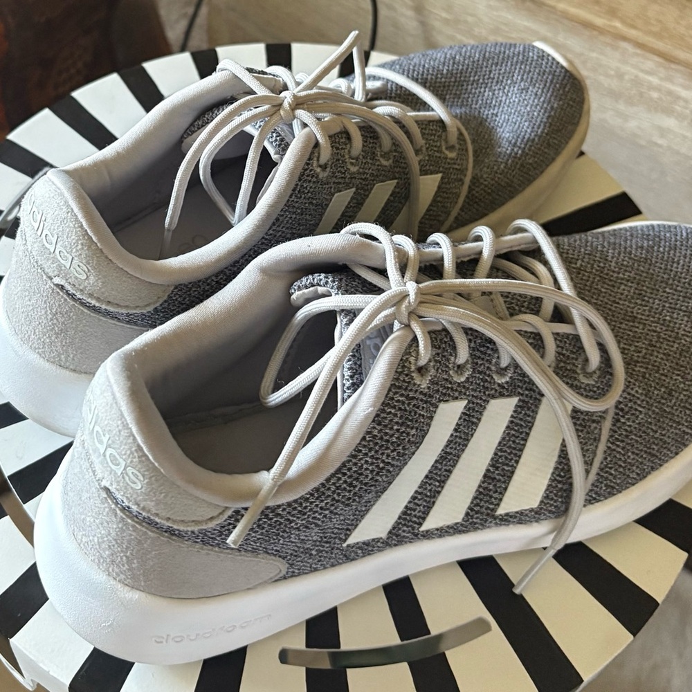 Adidas  (pre owned) Gray and White Athletic Shoes